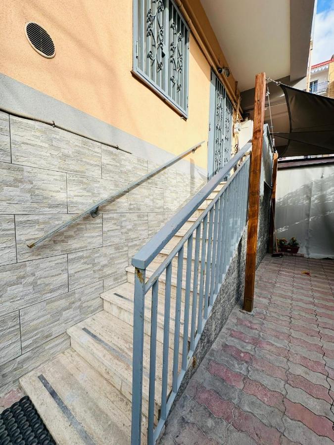 Ferdirisa Vesuvio Home&Garden Сан Джорджо а Кремано Екстериор снимка