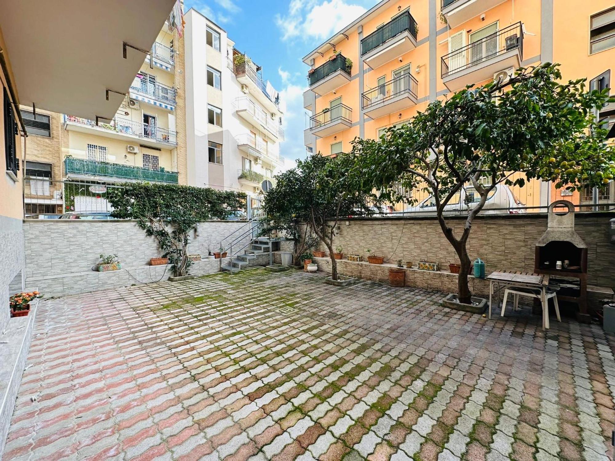 Ferdirisa Vesuvio Home&Garden Сан Джорджо а Кремано Екстериор снимка